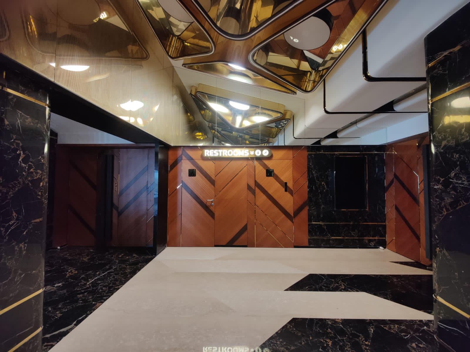 Varadharaja Cinemas - View 7