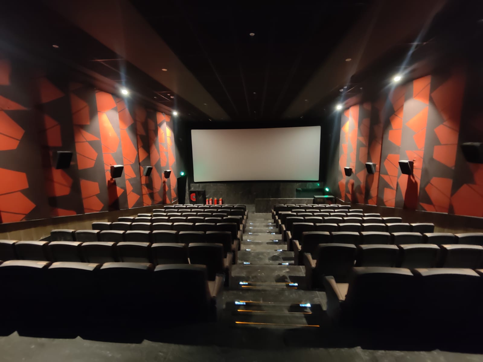 Varadharaja Cinemas - View 8
